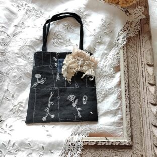 アンティークレース×ミナペルホネンの欠片コサージュ